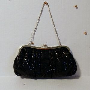 NWOT Sequined Silver Chain Formal Clutch
